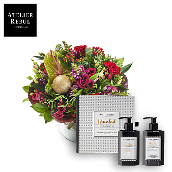 Red Christmas bouquet Atelier Rebul TM
