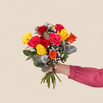 Multicolored rose bouquet